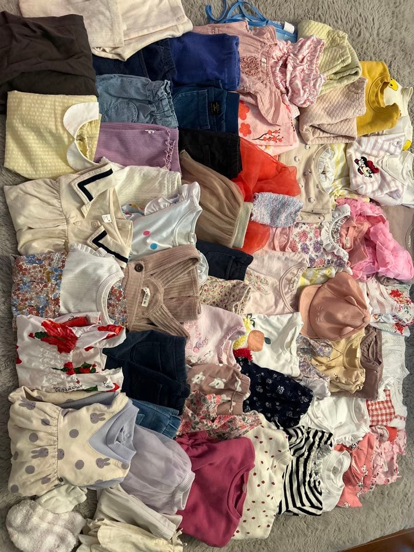 ベビー服　90 女の子服まとめ売り　大量服セット　子供服　オールシーズン