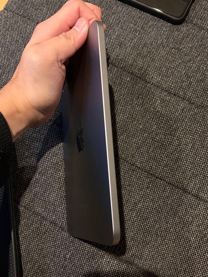 iPad mini 7 第7世代ペン付128GBWi-Fiモデル　スペースブラッ