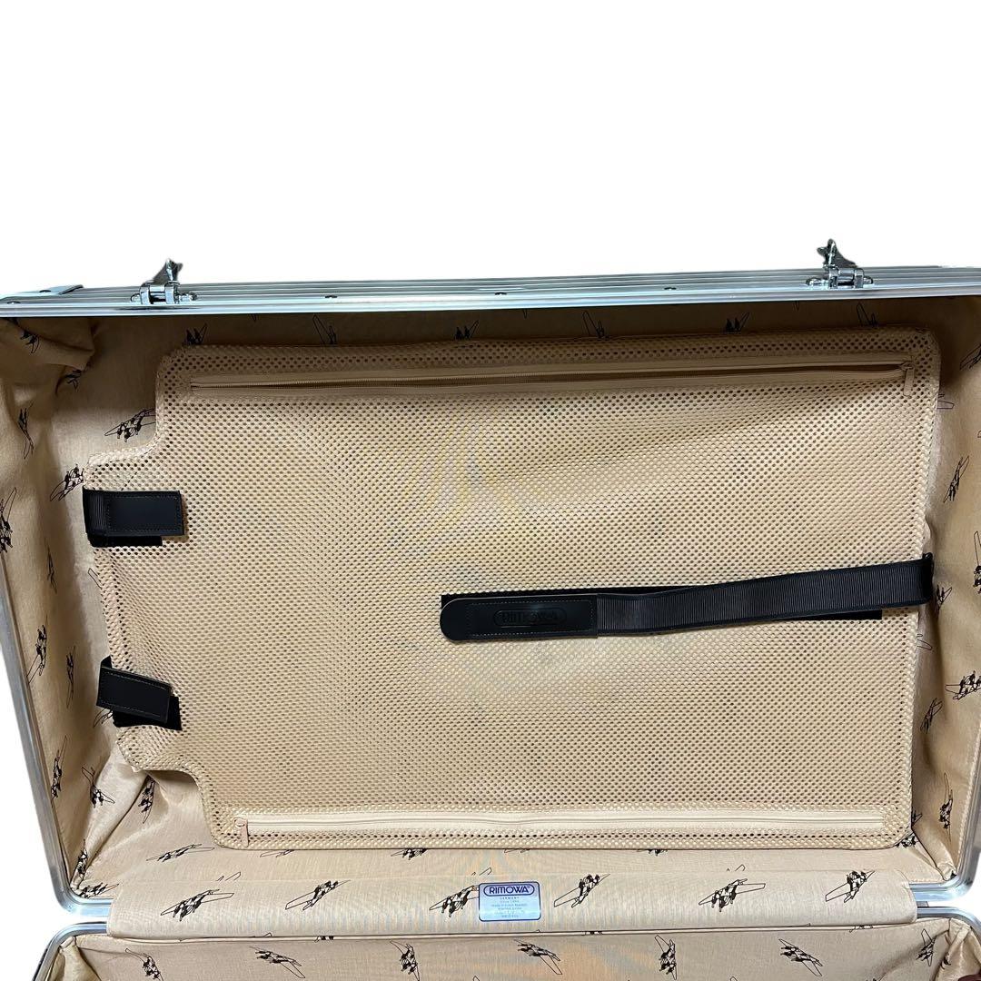 リモワ　クラシックフライト　キャリーケース　85L 4輪