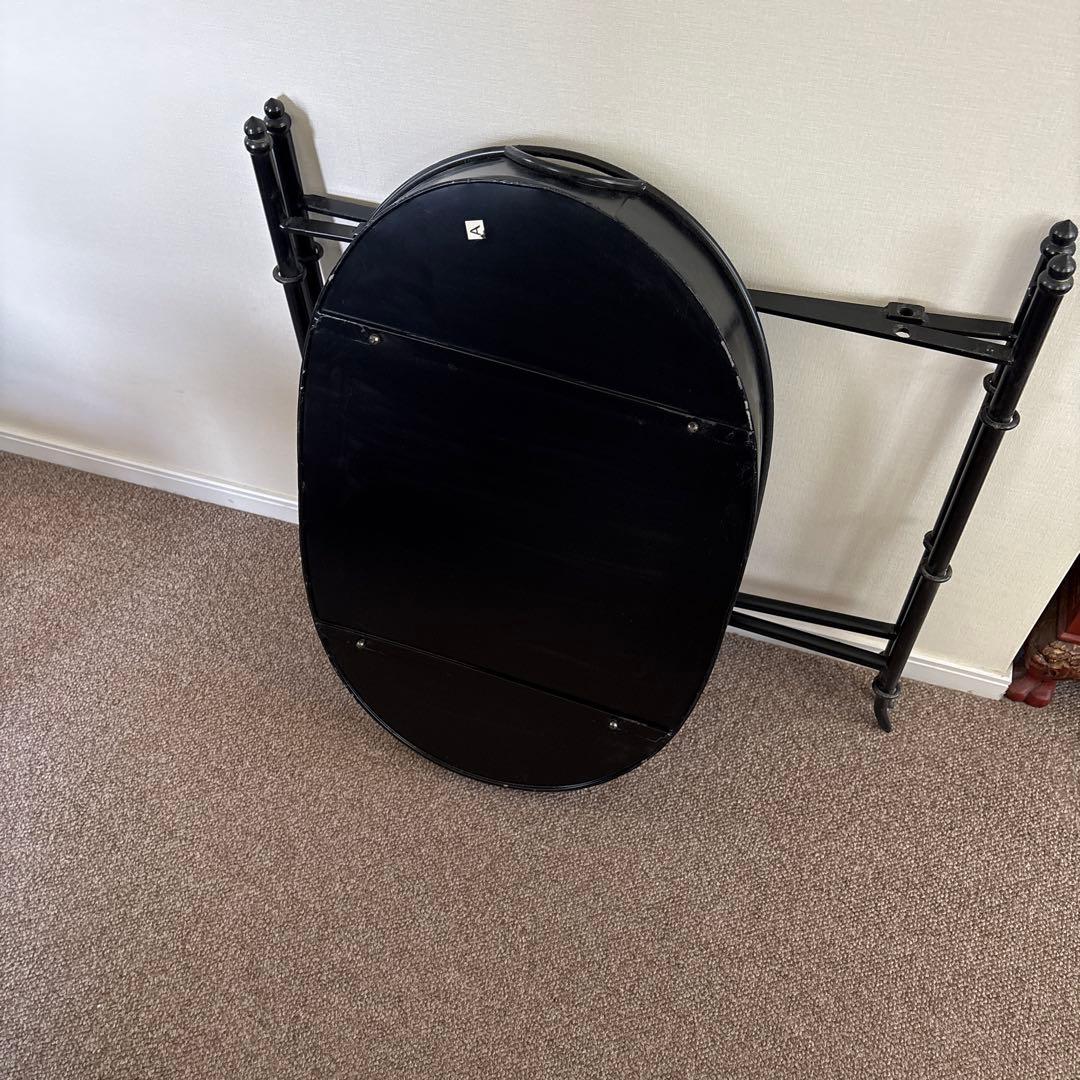 クラシックなアイアン製トレイテーブル　オーバル オシャレ！