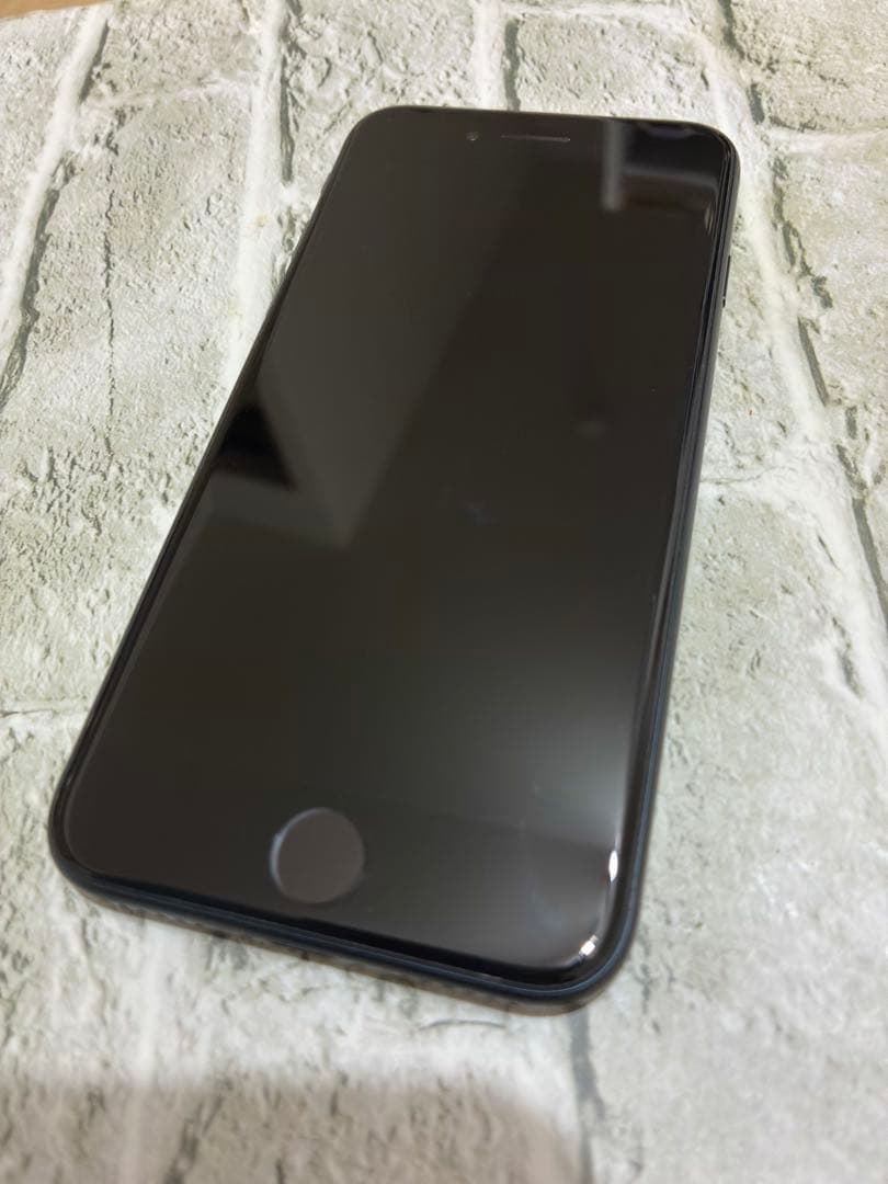 iPhoneSE3 本体128GB ブラック　修理交換歴無し