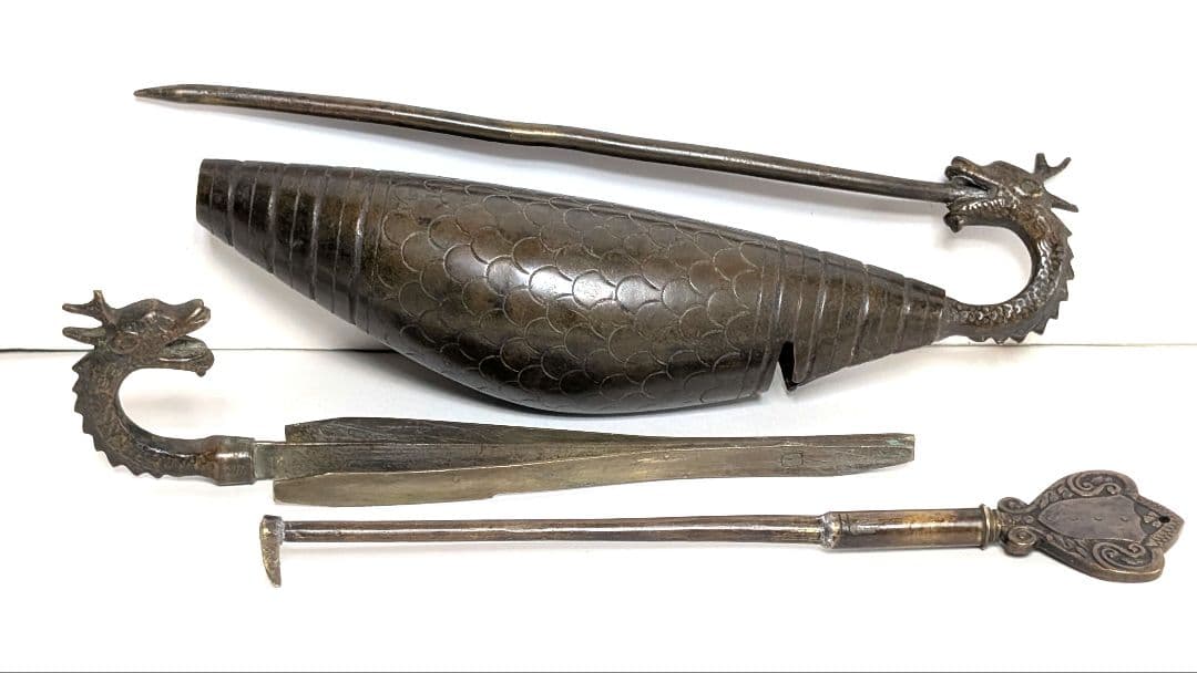 アンティーク錠前　双龍鍵　鍵　工芸品