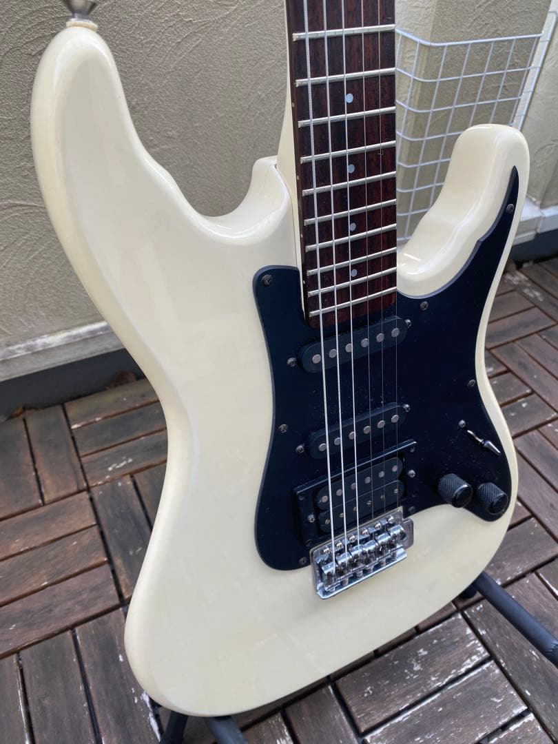 Aria Pro II Hellion series(ストラトタイプ　日本製)