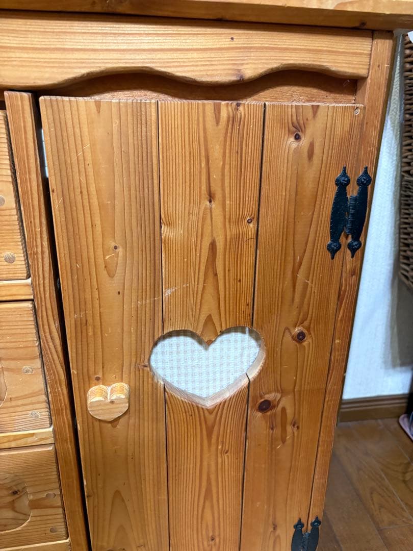 カントリー家具　チェスト　ハート