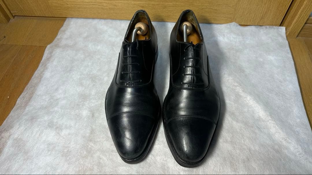 ジャランスリワヤ 内羽根ストレートチップ 黒UK8