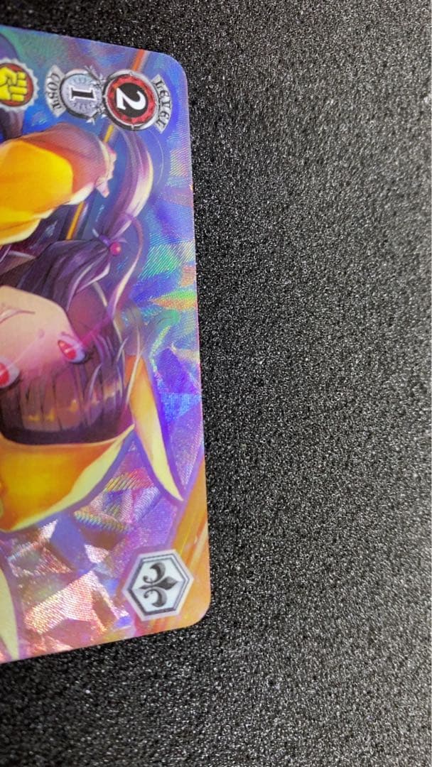 605　 朝倉可憐 サインカード 箔押し　ヴァイスシュヴァルツ ヘブバン