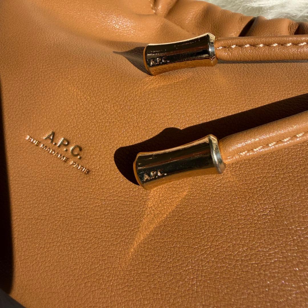 A.P.C アーペーセー SAC NINON MINI ショルダーバッグ 巾着