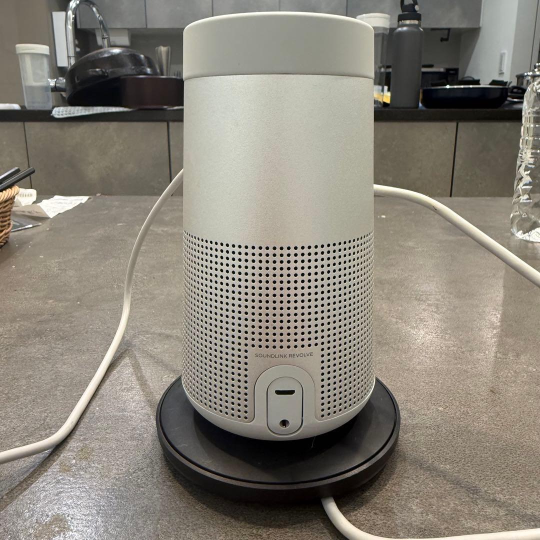 BOSE SoundLink Revolve と クレードルのセット
