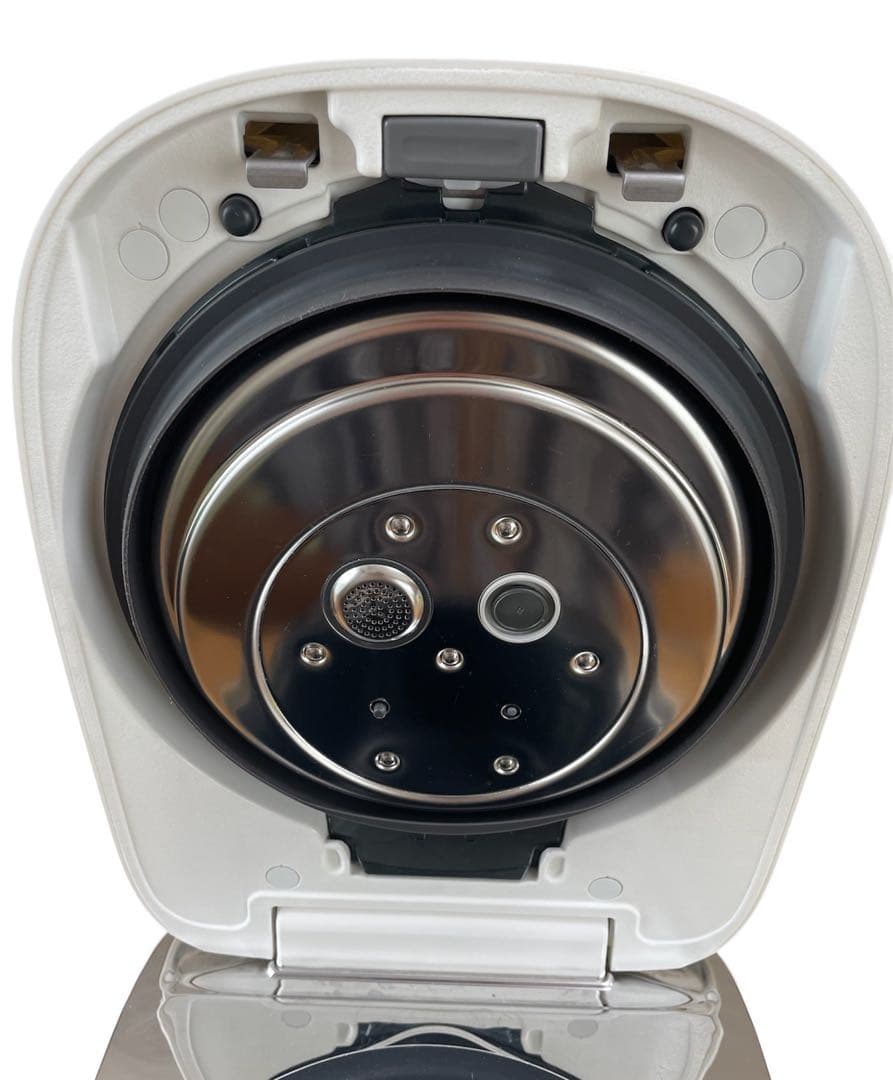 【2025製】パナソニック 炊飯器 SR-M10B-W