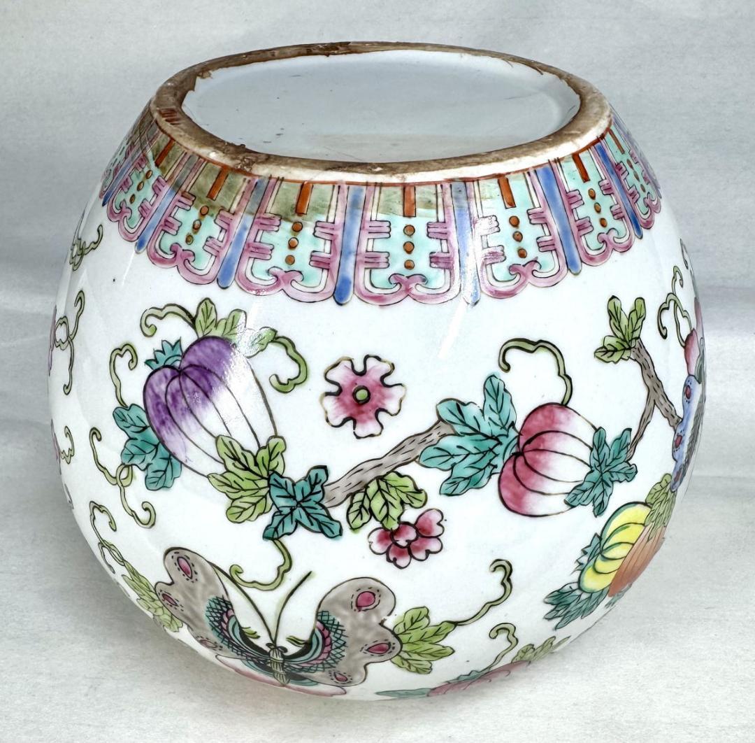 粉彩花蝶文蓋壷 唐物 骨董 古美術 中国古玩 入手困難コレクションWWTT317