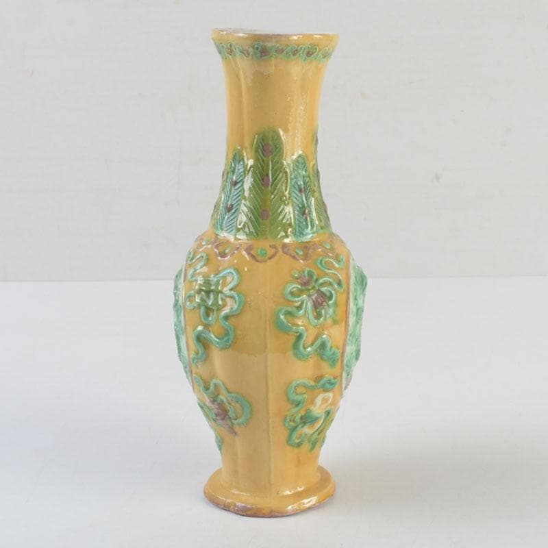 中国　大清光緒年製款　三彩　雲龍花草文瓶　花瓶　V　9593