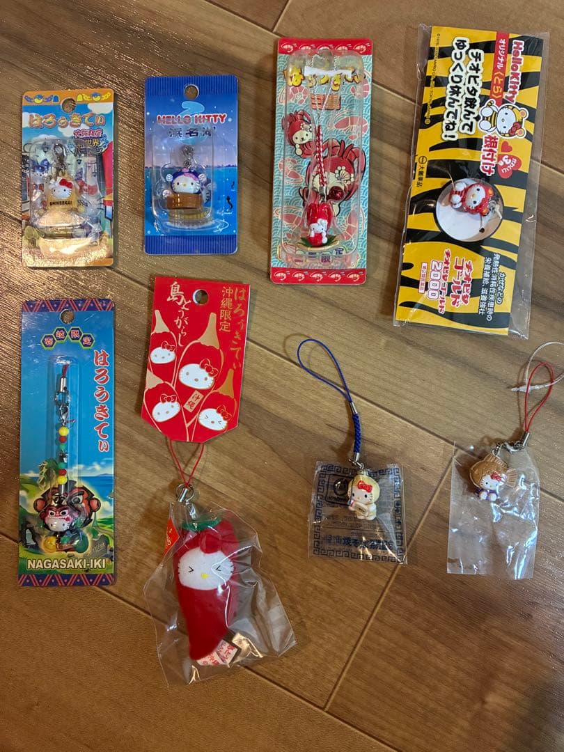 サンリオ ハローキティ ご当地 ストラップ 根付け まとめ売り 148個