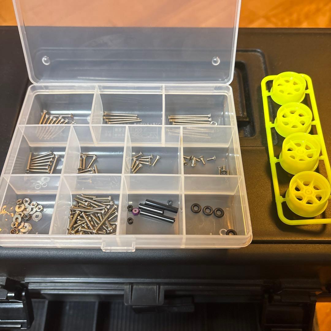 ミニ四駆ポリカボディ ケース 付属品 モーター セット売り