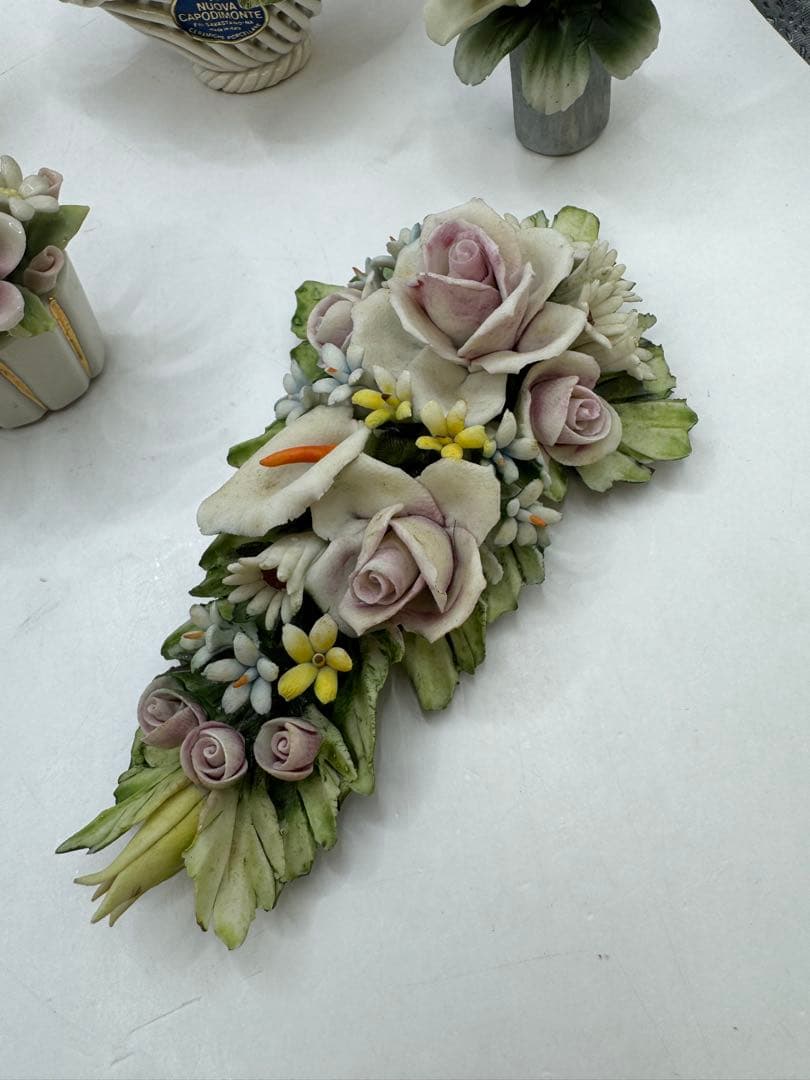 CAPODIMONTE カポディモンテ イタリア製 陶器 薔薇 花 カゴ