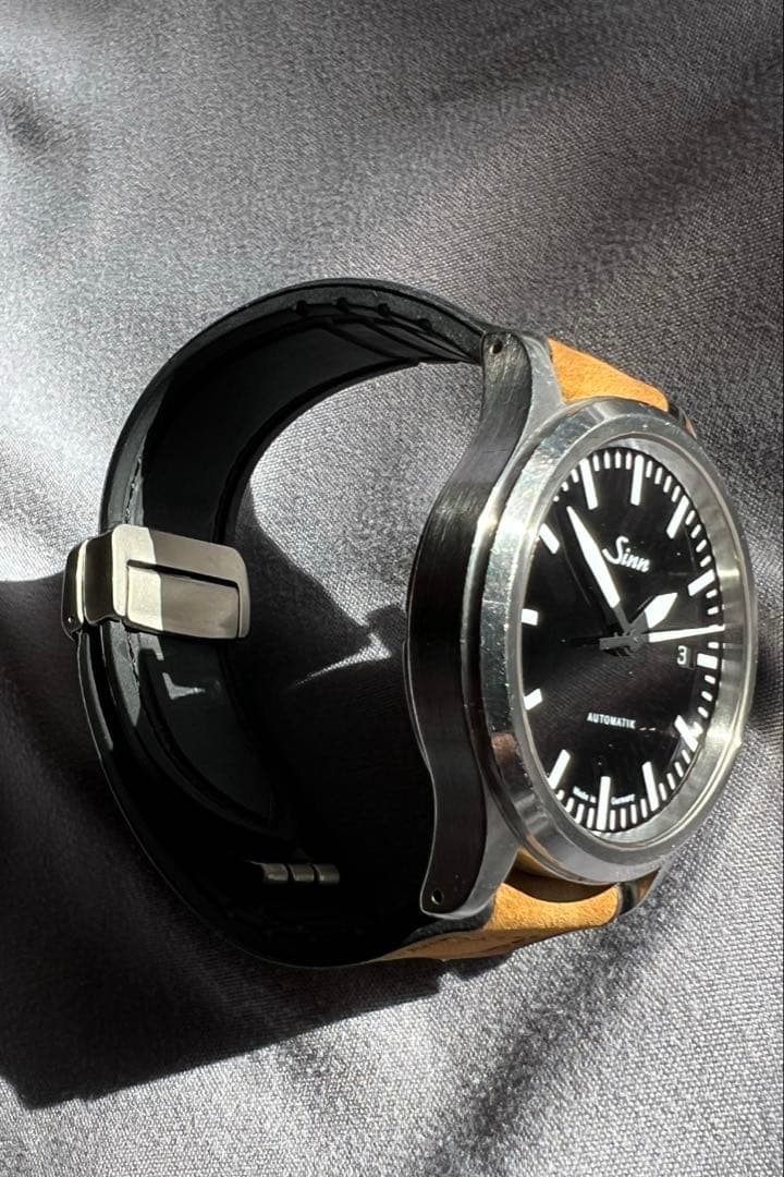 ジンSinn556 自動巻き 腕時計 ブラック文字盤 デイト付 ドイツ製