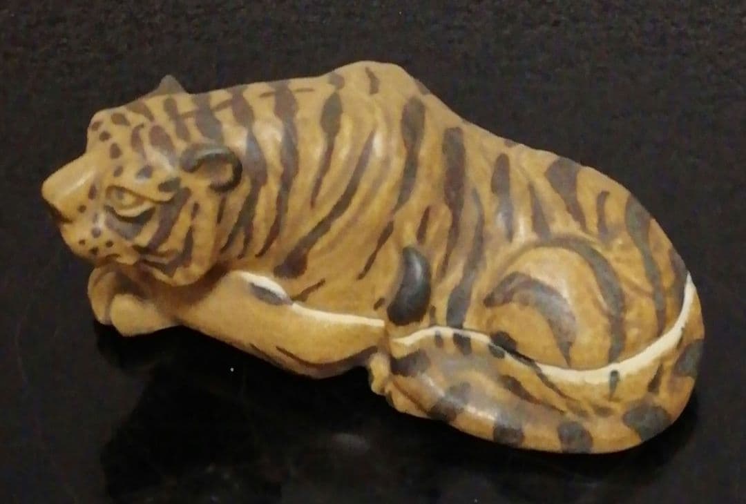 林沐雨作　一枝庵　虎　香合　共箱　共布　茶道具