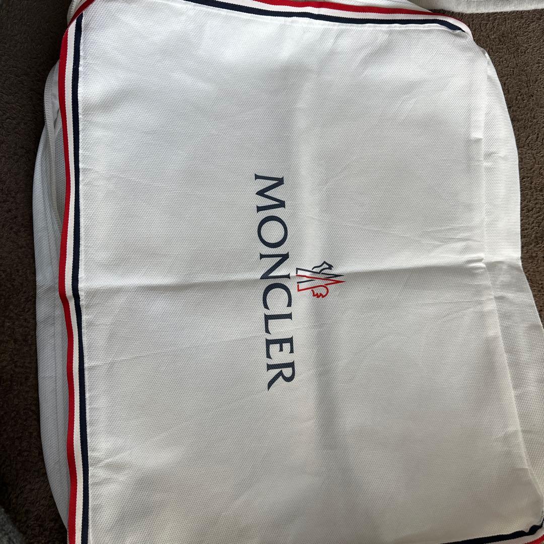 [MONCLER]未着用　ハンガー付　キルティング　カバーオール　ジャンプスーツ