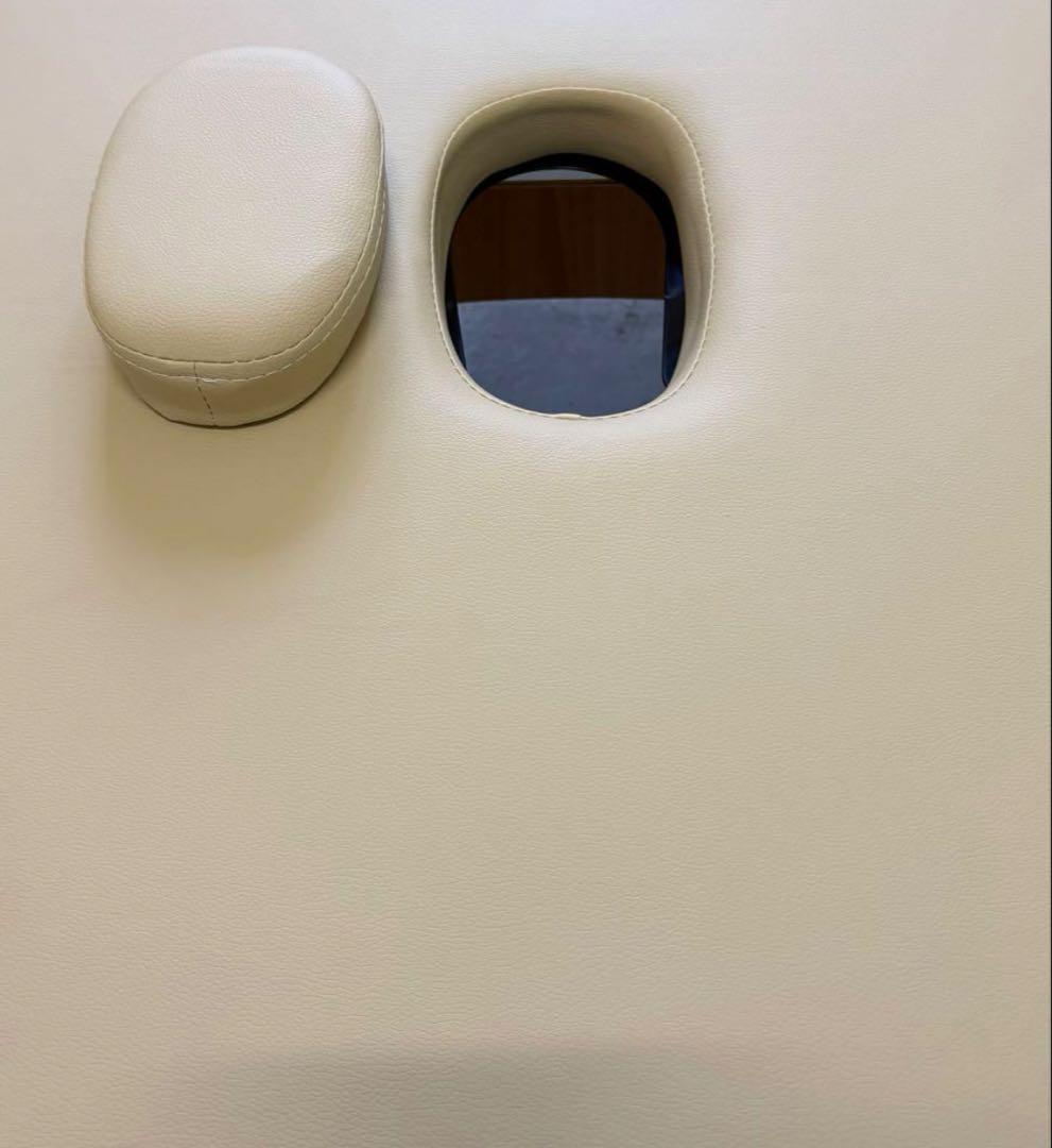 【新品未使用】【訳あり】マッサージ　ベッド　折りたたみ