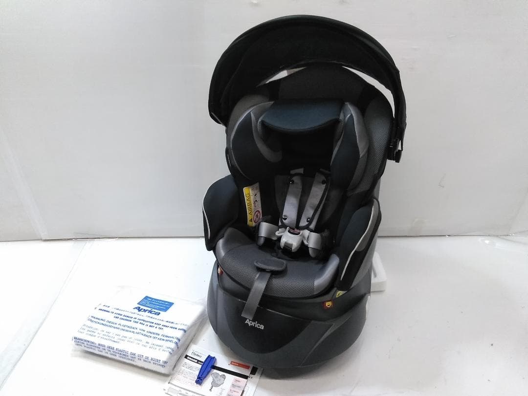 アップリカ チャイルドシート フラディア ラクート カレイドグレー △