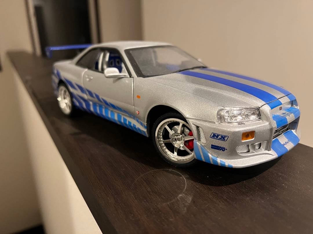 ワイルドスピード1/18ブライアンスカイラインGT-R