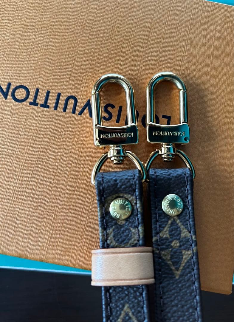 お値下げ❣️ルイヴィトン　モノグラム ショルダーストラップ