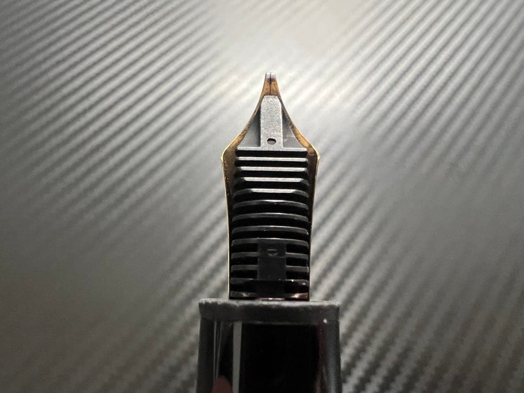 モンブラン マイスターシュテュック ル・グラン146 万年筆 中白 B 太字