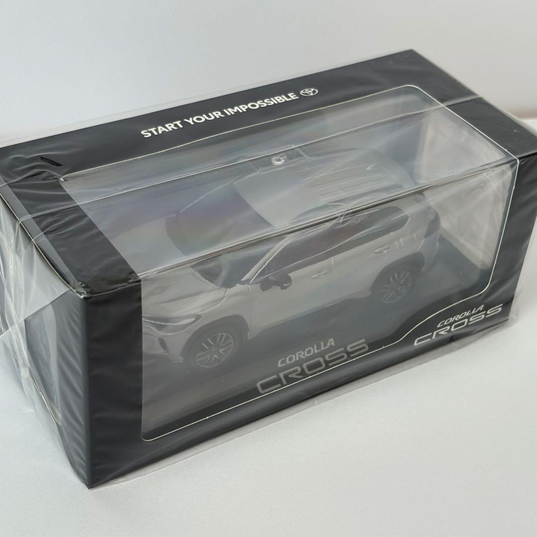 トヨタ博物館購入 新型 カローラクロス 後期 メタルストリームメタリック