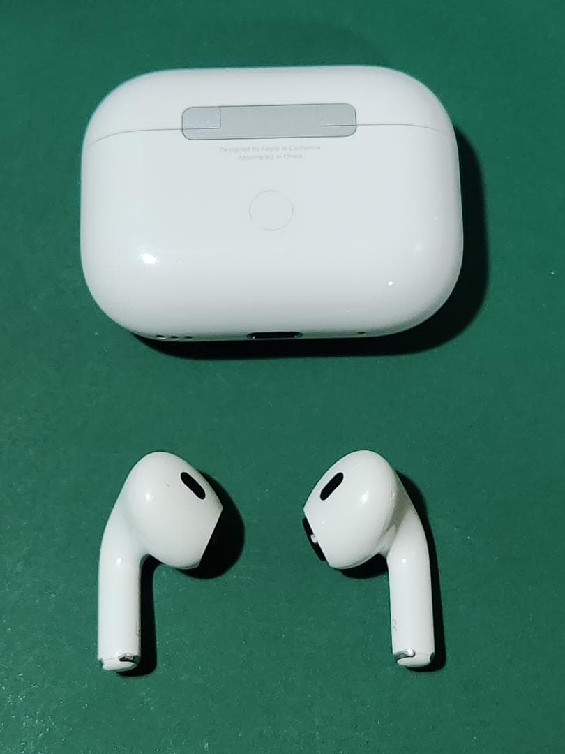 Air Pods Pro 2 (第2世代) 充電ケース付き lightning