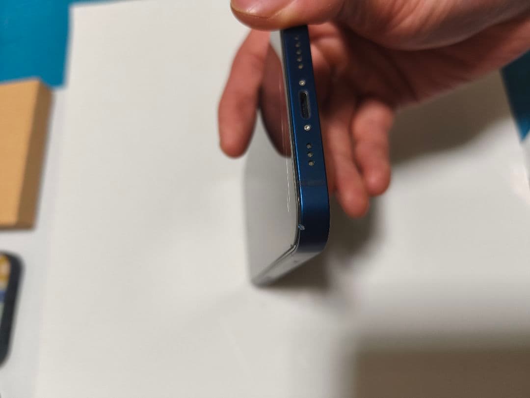 2024/8未使用品購入　バッテリー89%　iPhone 12　新品フィルム付