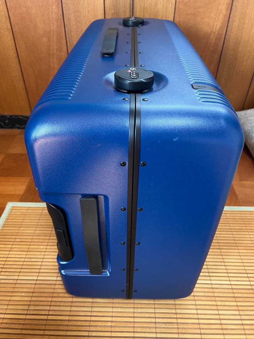 【美品】ace ポリカーボネート キャリーケース 91L 74×52×30cm