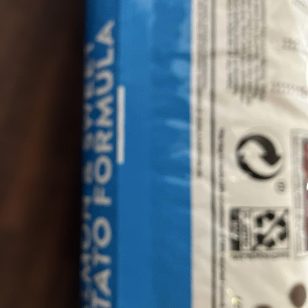 新品　カークランド成人子犬用ドッグフード　サーモンポテト15.87kg