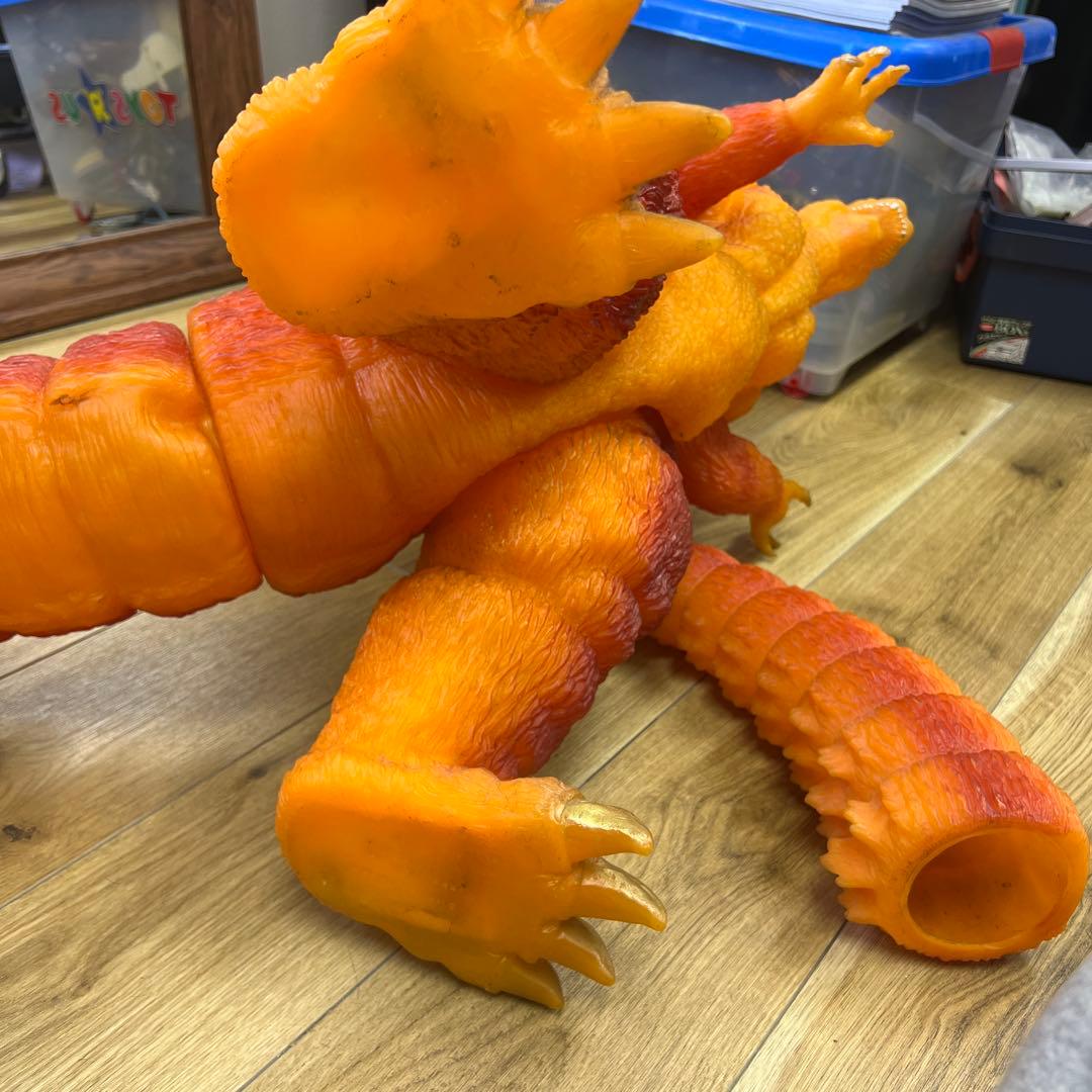 オレンジ ゴジラ フィギュア 120センチ