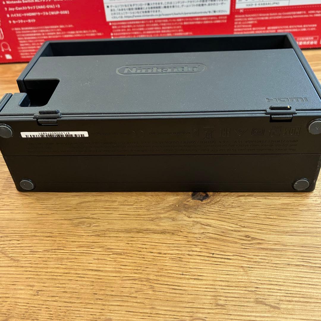 ヒロ様◯NintendoSwitch 本体 ネオンブルー/ネオンレッド