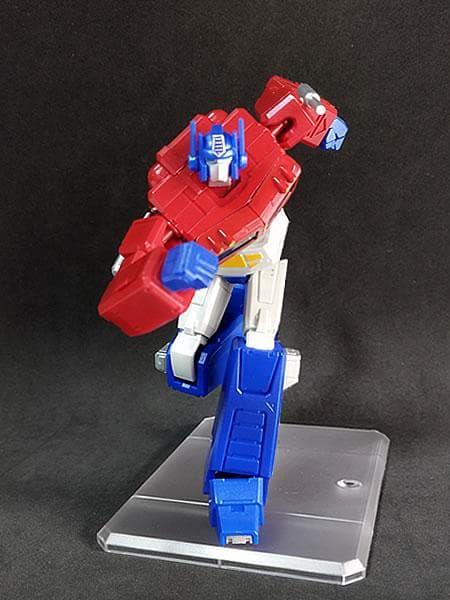 公式 可動強化重塗装版 オプティマスプライム 全高約13.5㎝ 可動フィギュア