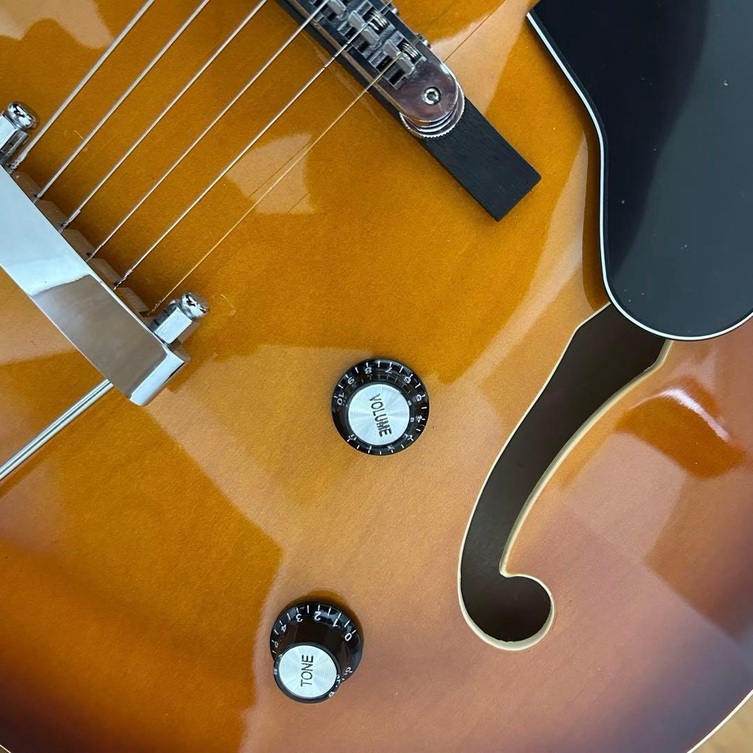 GROTE セミアコ(フルアコ)?＋新品ダダリオ弦１セット付