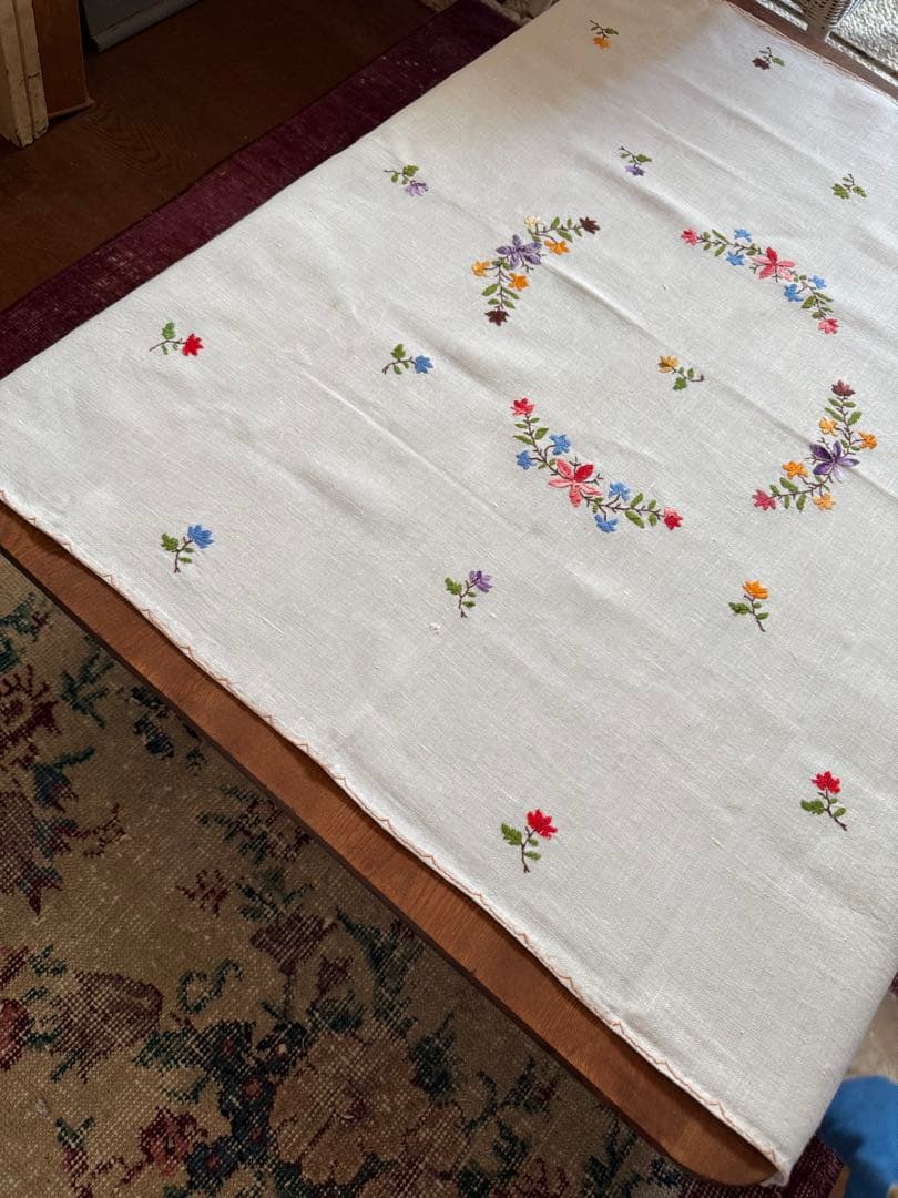 フランスアンティークஐ⋆*花柄刺繍のリネンクロス