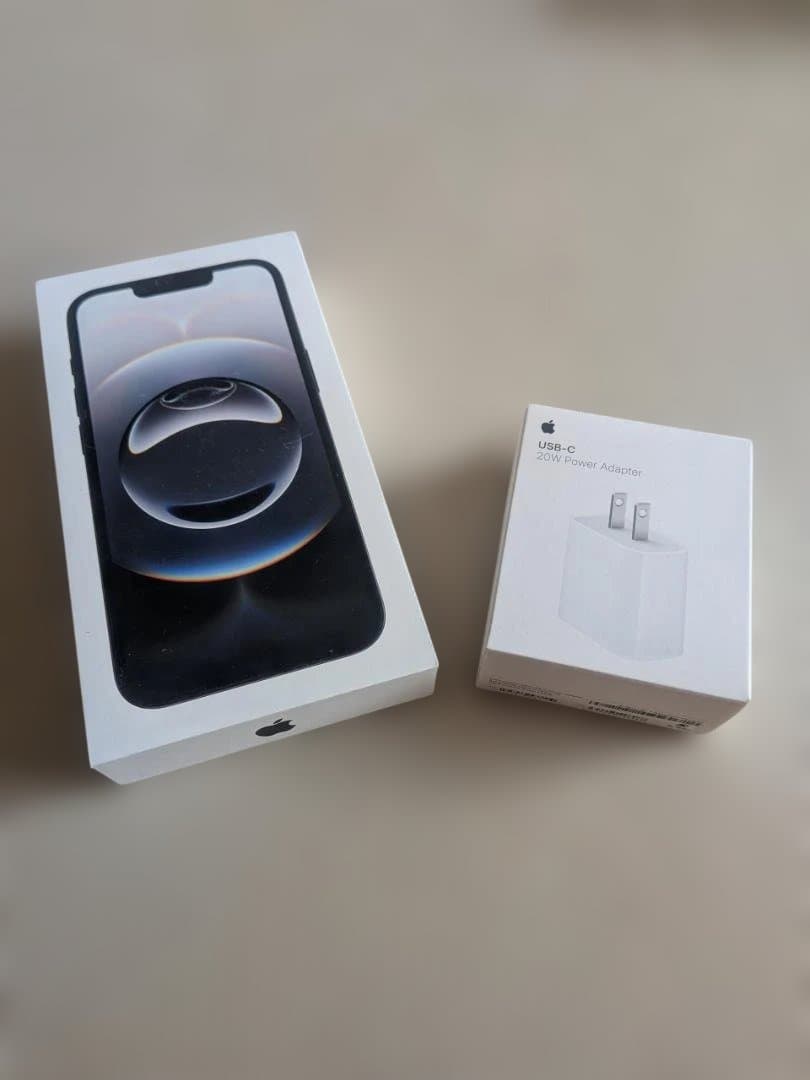 ＜新品未開封＞iphone16e ブラック 128GB SIMフリー＋アダプター