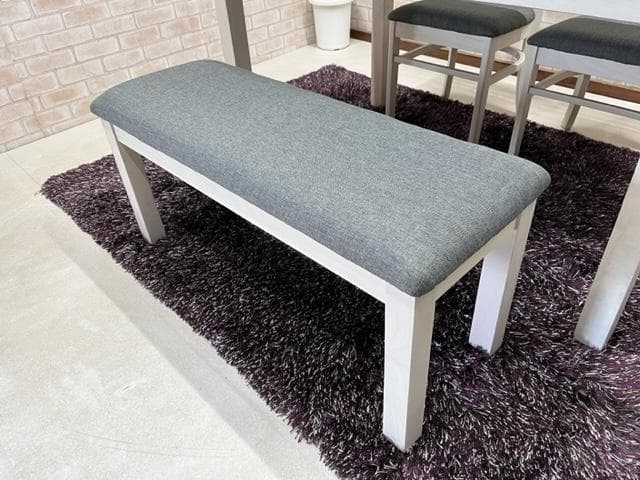 ダイニングテーブルセット　４人掛け　ホワイト　新品