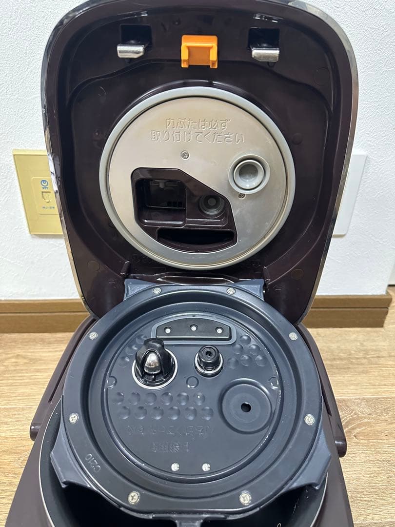 象印 圧力IH 炊飯ジャー 極め炊き NW-JB10 2019年製 5.5合