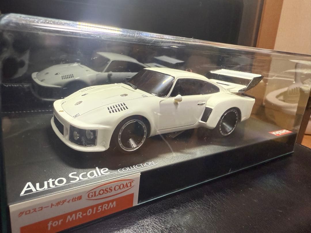 京商ミニッツ　ASC グロスコートボディ仕様　ポルシェ935ターボ/ホワイト