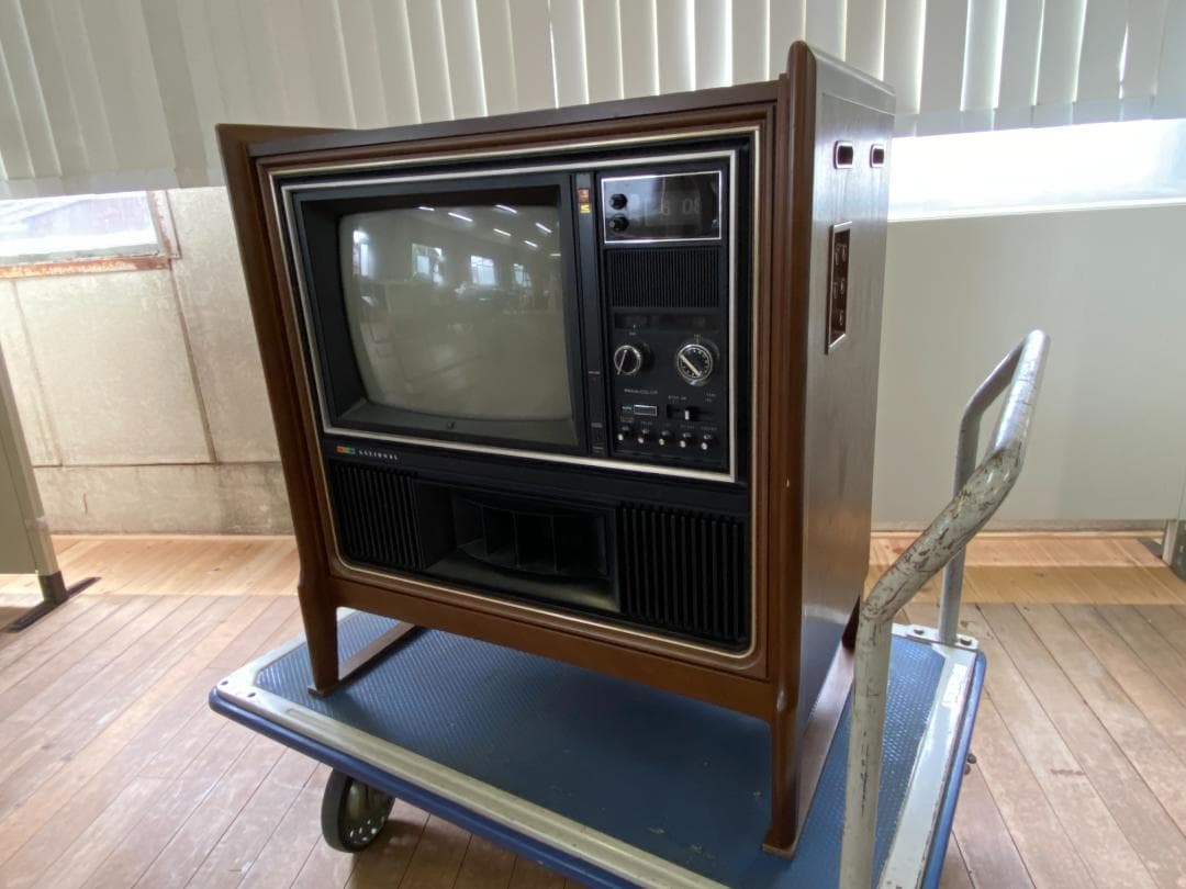 昭和レトロ　ナショナル　カラーテレビ　パナカラー TH-8500F