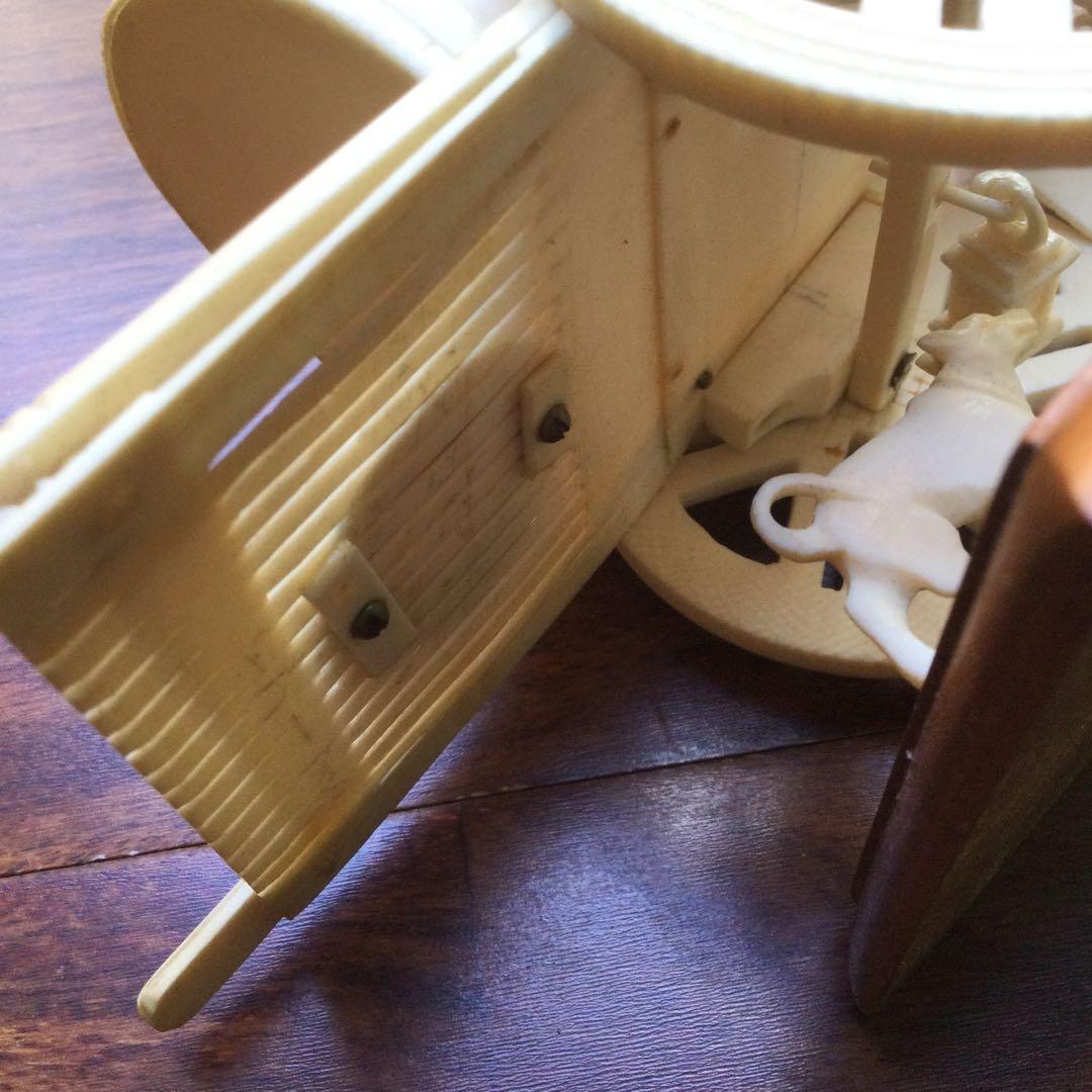 置物、牛車　天然素材 象牙調