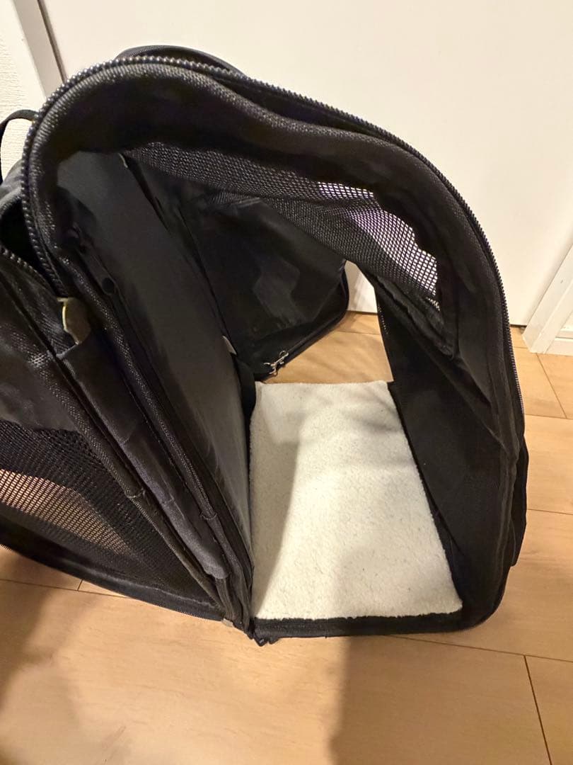 犬　猫　多機能 ペットキャリー リュック　POMP CARRY