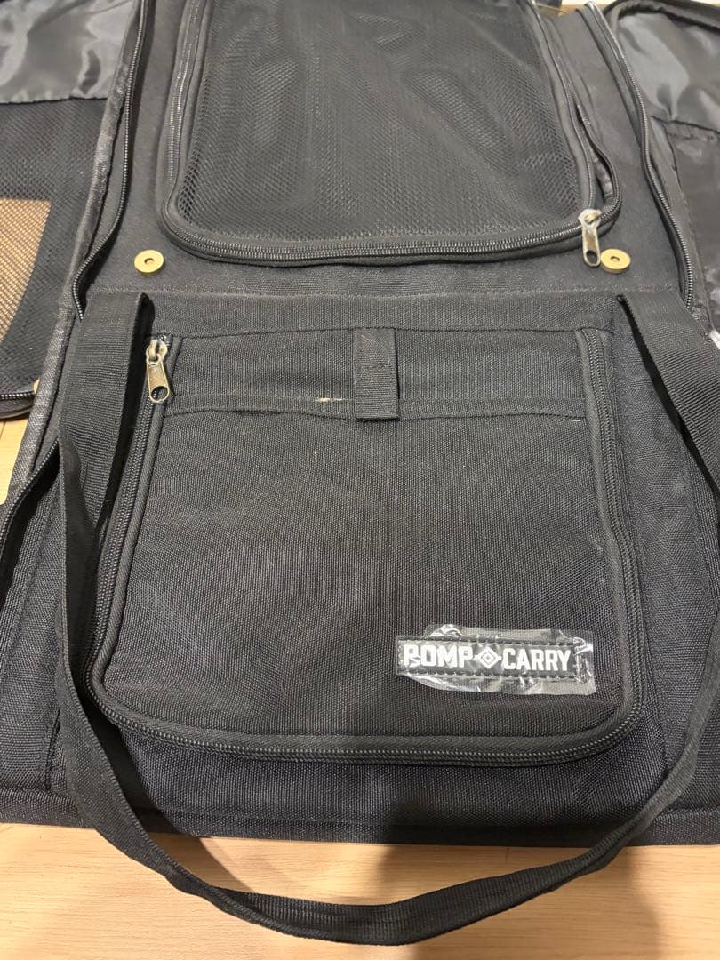 犬　猫　多機能 ペットキャリー リュック　POMP CARRY