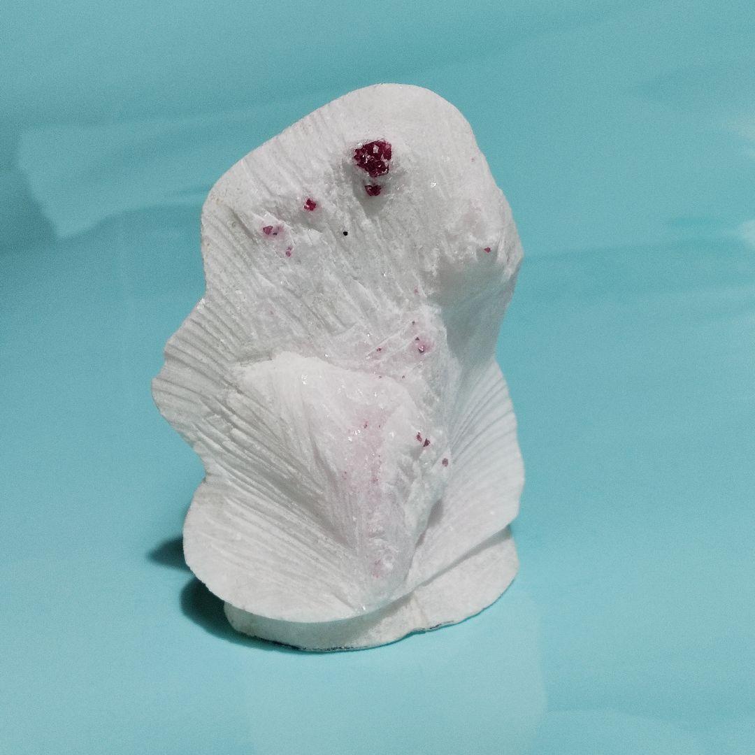 パワーストーン　天然石　大理石中のスピネル　原石　254g　No.29