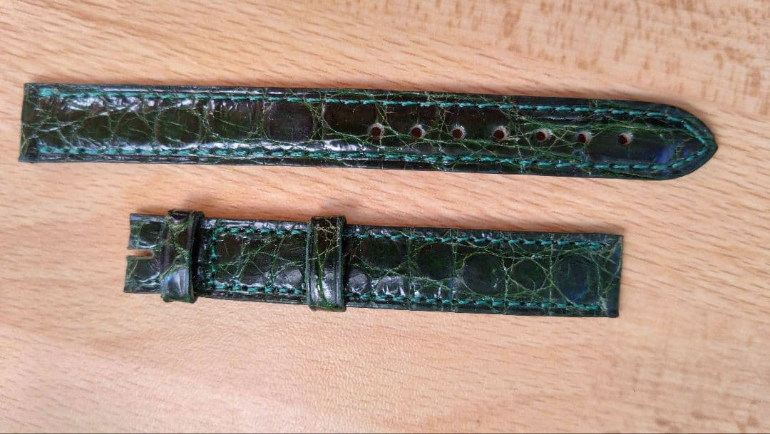 未使用 *＊*… Cartier コリゼ用レザーベルト グリーンカラー *＊*…