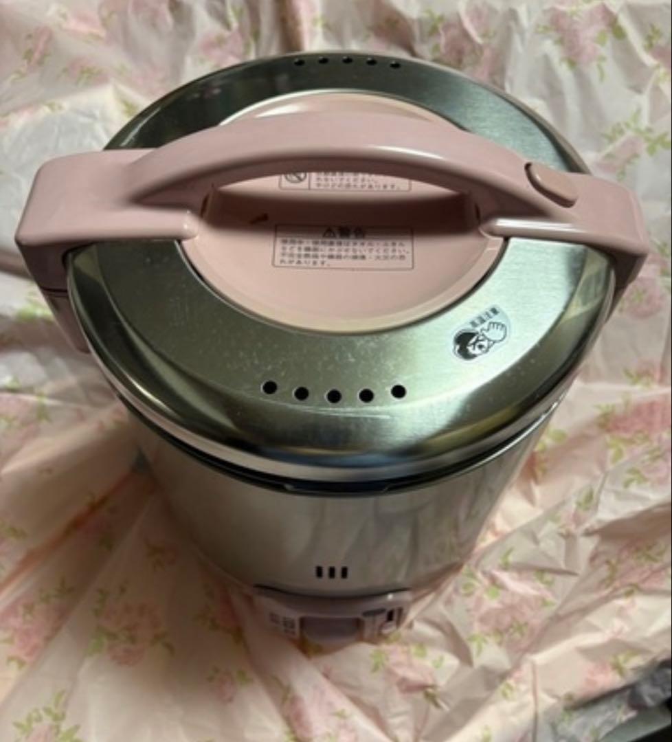 値引き　未使用　Rinnai 都市ガス用炊飯器 シルバー・ピンク