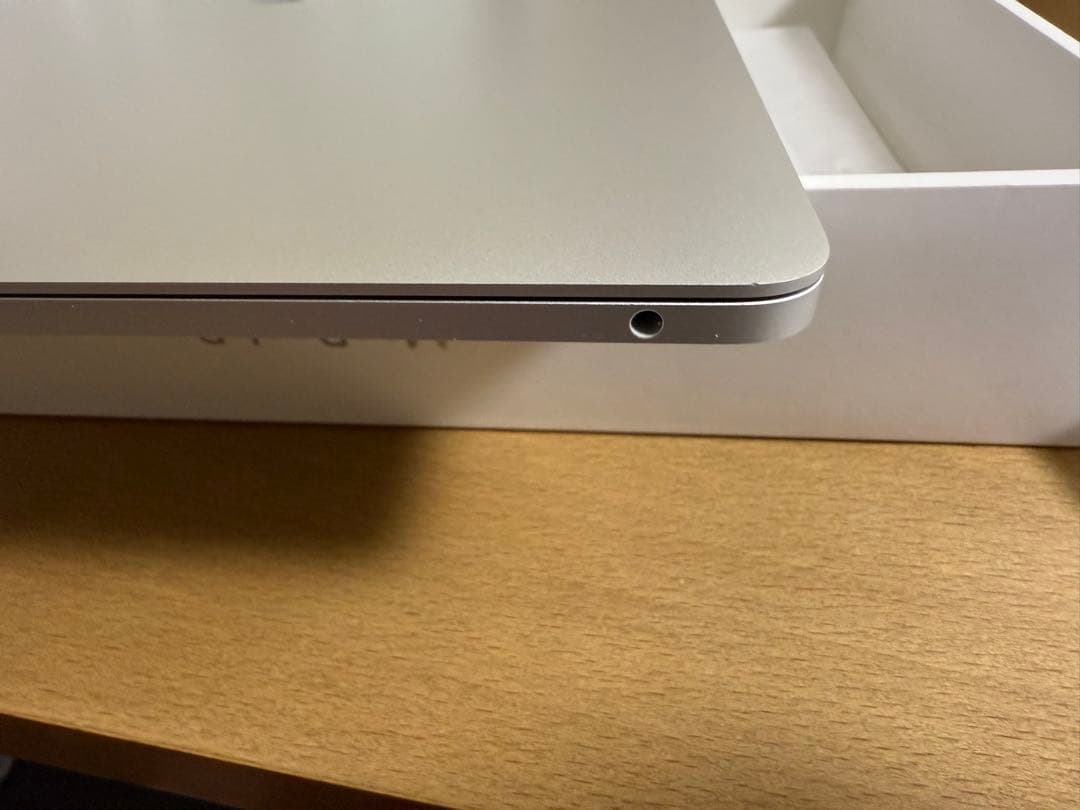 MacBook Pro M2 2022 メモリ8G/ストレージ256GB