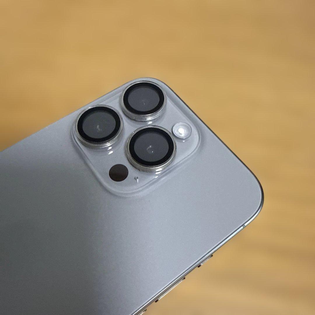 【美品】iPhone 15 Pro ナチュラルチタニウム128GB SIMフリー