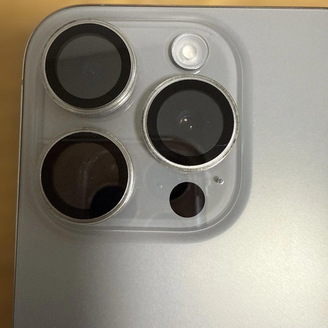 【美品】iPhone 15 Pro ナチュラルチタニウム128GB SIMフリー